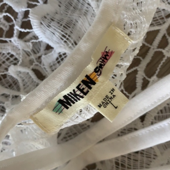 NWT Miken White Crocheted Tie-Back Cover-up - Picture 5 of 5